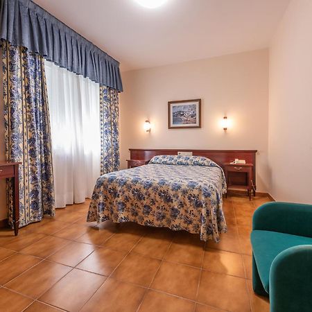 Hotel Minso Sanxenxo Bagian luar foto