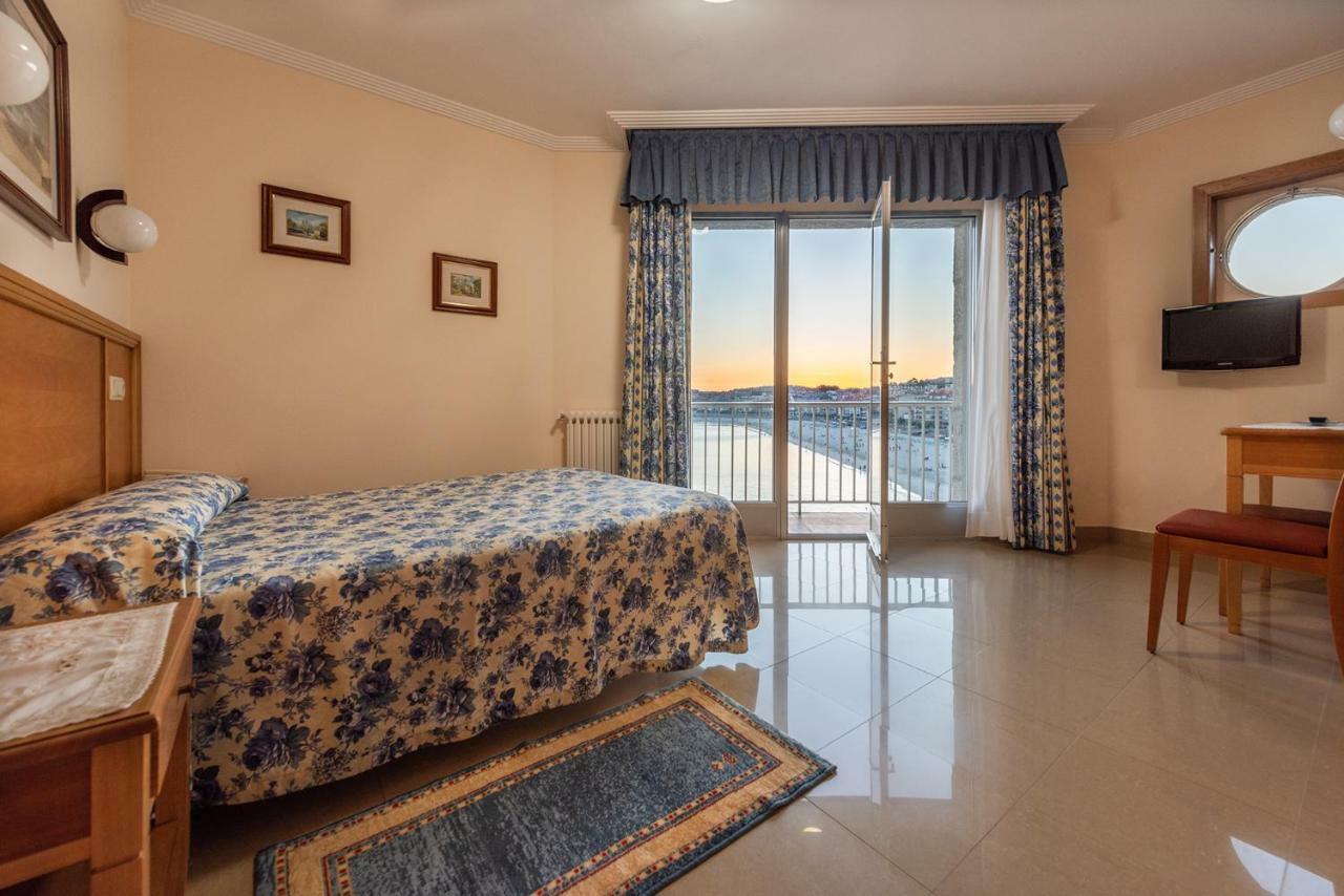 Hotel Minso Sanxenxo Bagian luar foto